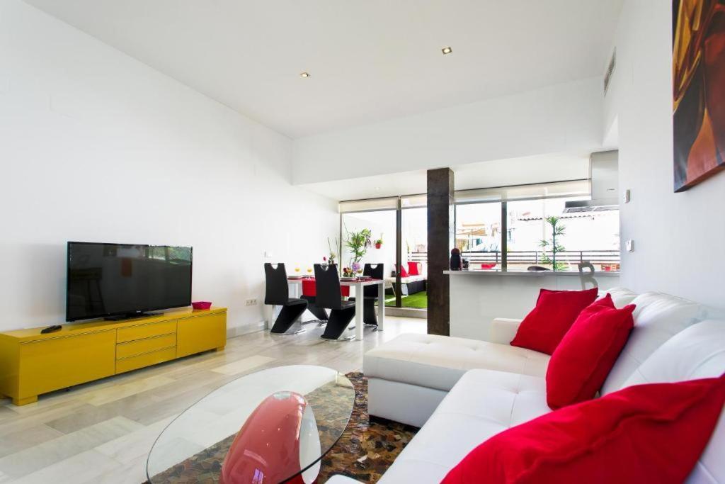 Aticos Magdalena Apartment Seville Exterior photo